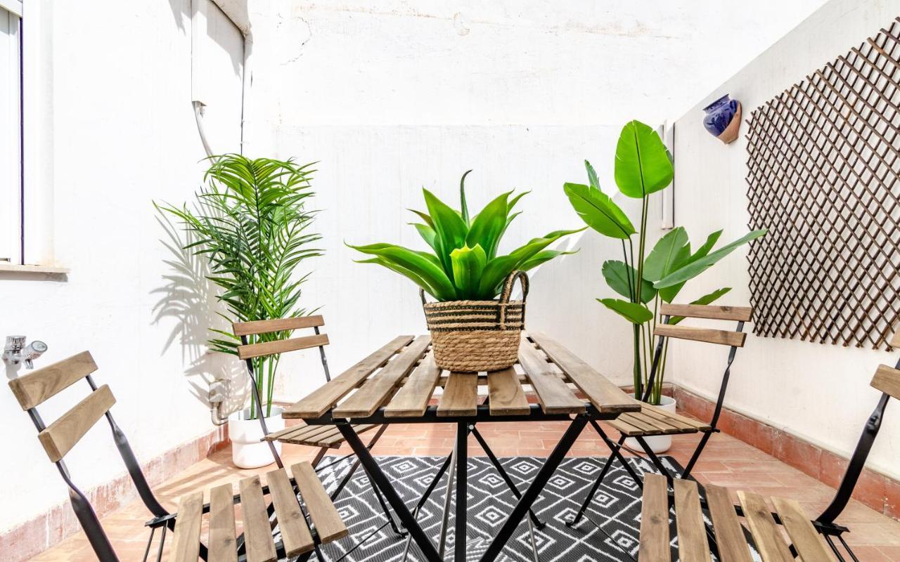 Wintowinrentals Your Home Steps From The Center Málaga Eksteriør bilde