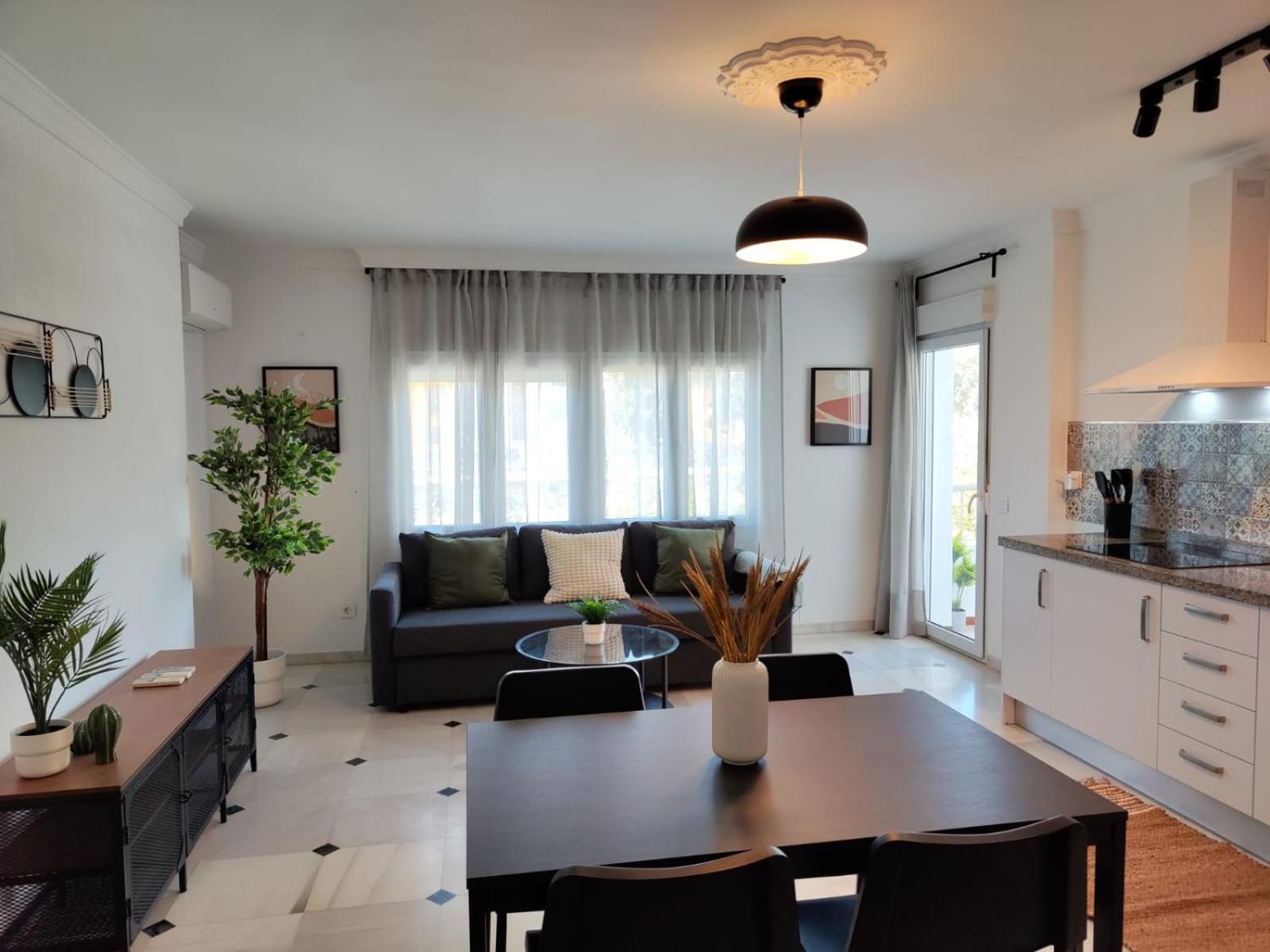 Wintowinrentals Your Home Steps From The Center Málaga Eksteriør bilde