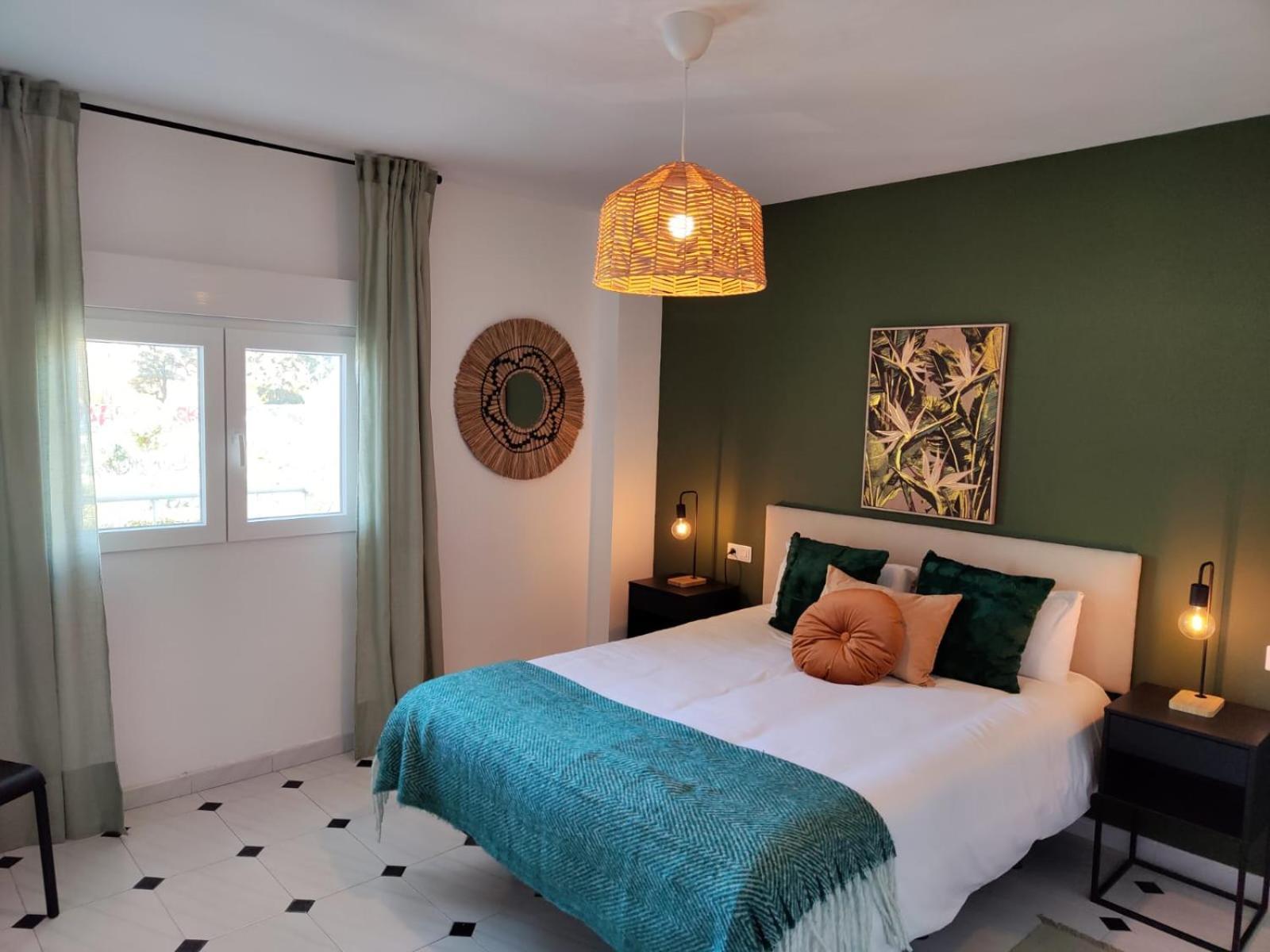Wintowinrentals Your Home Steps From The Center Málaga Eksteriør bilde