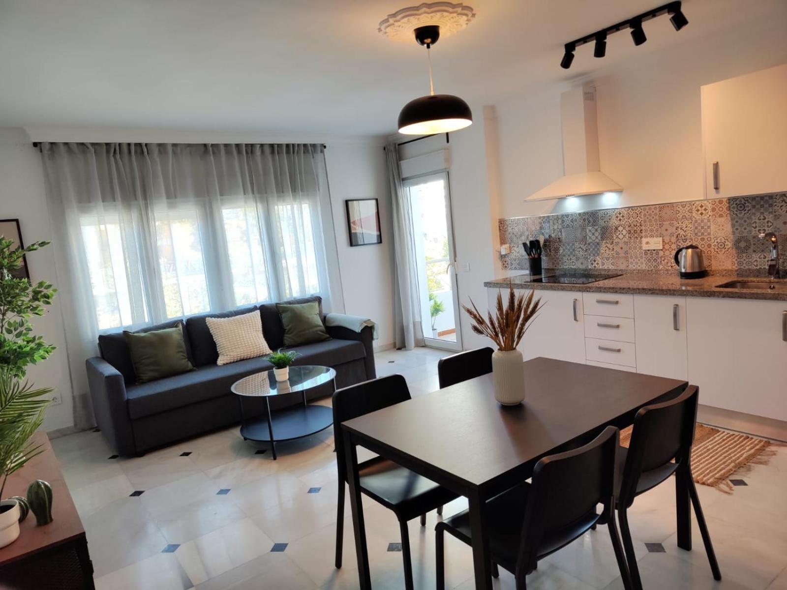 Wintowinrentals Your Home Steps From The Center Málaga Eksteriør bilde